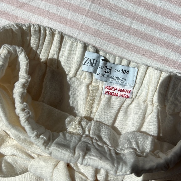 Zara Ivory White Ruffle Shorts size 3-4 Years - Picture 4 of 5
